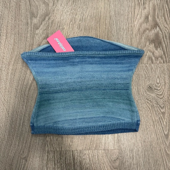 Blue Strapless Knit Top and Shorts Set - Picture 7 of 8